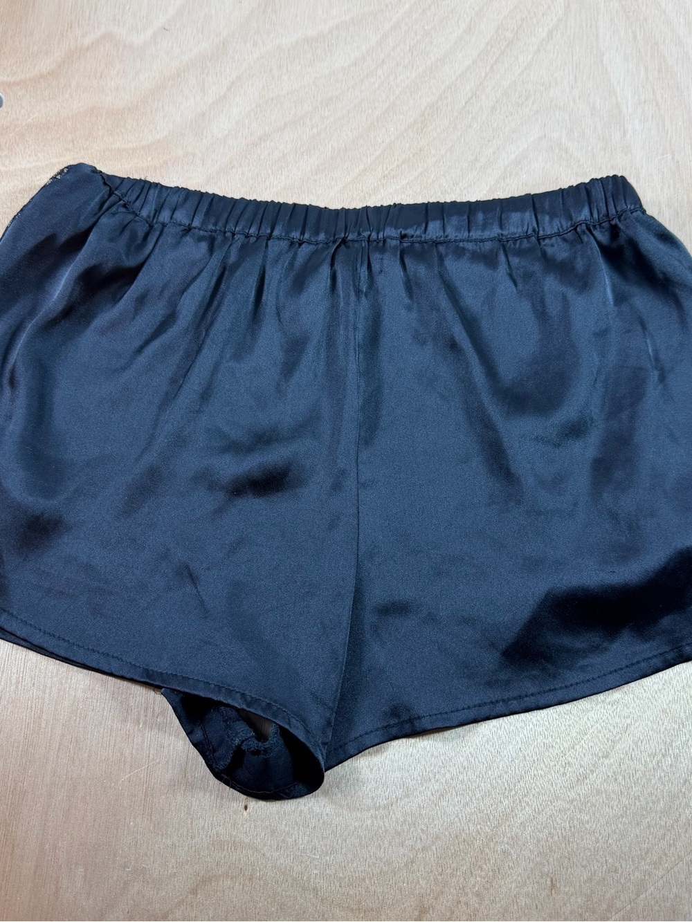 Boohoo Black Satin Lace-Panel Sleep Shorts - Picture 7 of 9